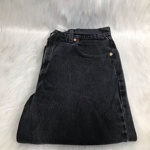 [Levi’s] Black Relaxed Fit 550 Jeans